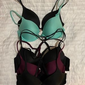 bundle of victoria secret bras